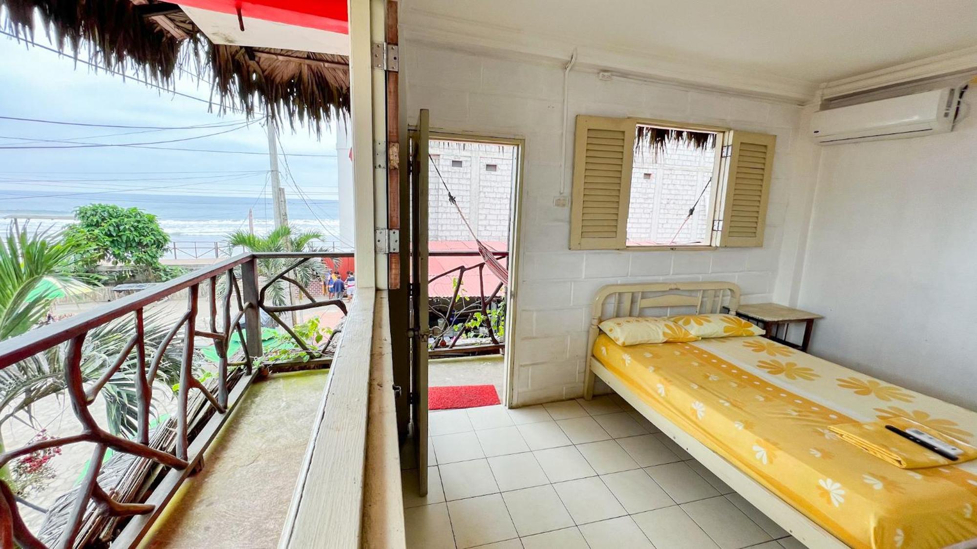 Arrecife Montanita Hostal Eksteriør bilde